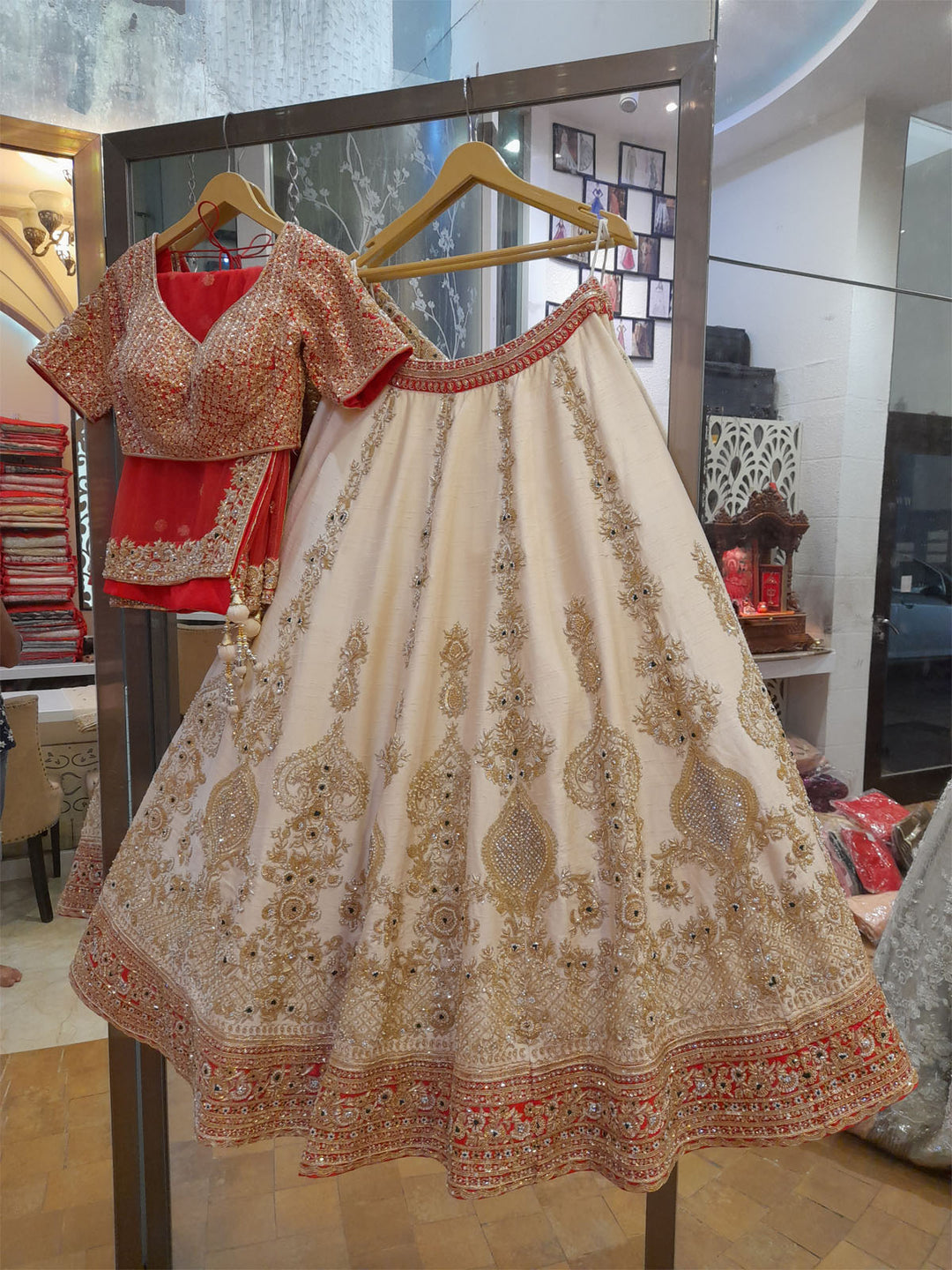 RED & WHITE LEHENGA CHOLI shreedesignersaree